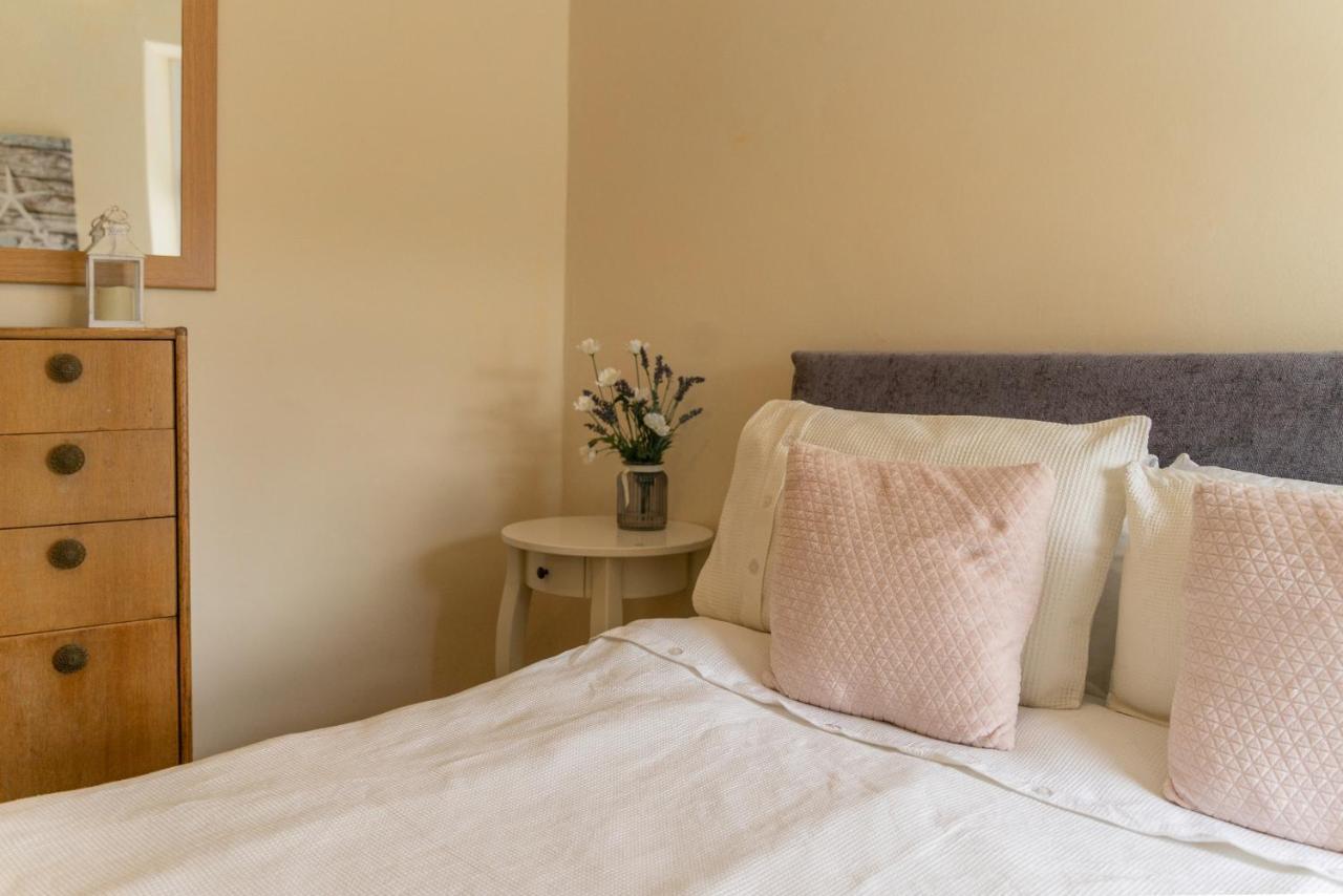 Belmont Villa - 4 Bed - Hot Tub Additional Cost - Sleeps 10-Tjs22Bv Ilfracombe Exterior photo