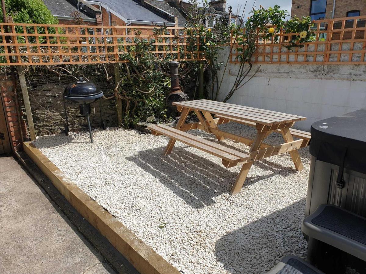 Belmont Villa - 4 Bed - Hot Tub Additional Cost - Sleeps 10-Tjs22Bv Ilfracombe Exterior photo